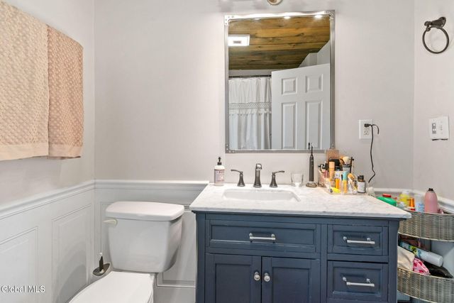 12 2nd Avenue, Mayfield, NY 12117