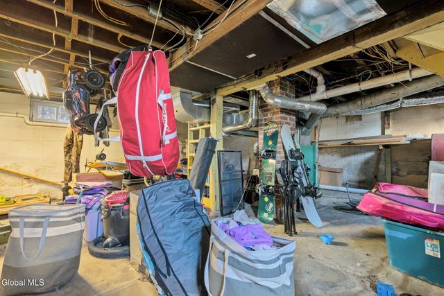 12 2nd Avenue, Mayfield, NY 12117