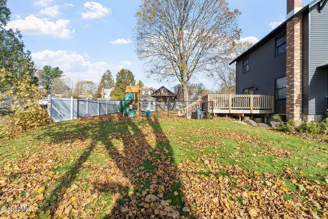 12 2nd Avenue, Mayfield, NY 12117