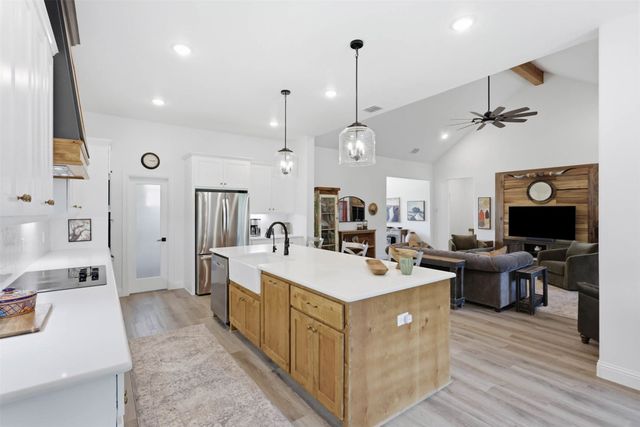 344 Zebrastone Way, Poolville, TX 76487