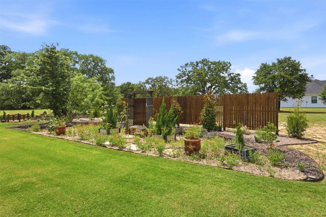 344 Zebrastone Way, Poolville, TX 76487