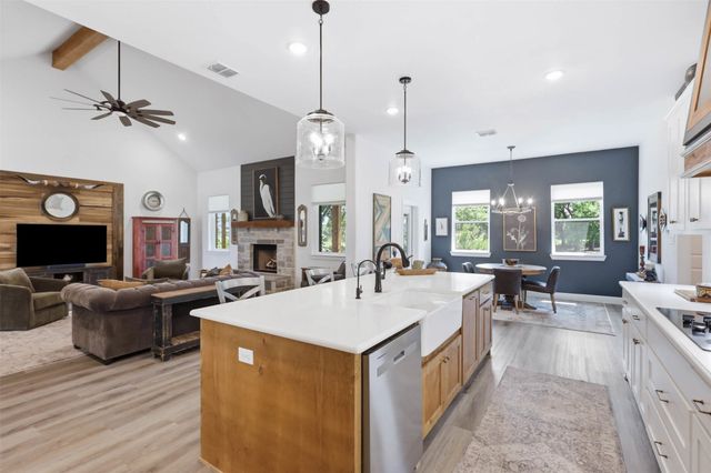 344 Zebrastone Way, Poolville, TX 76487