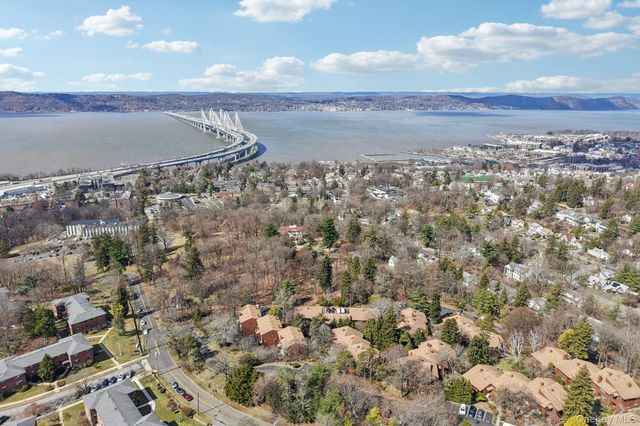 207 Martling Avenue, Tarrytown, NY 10591