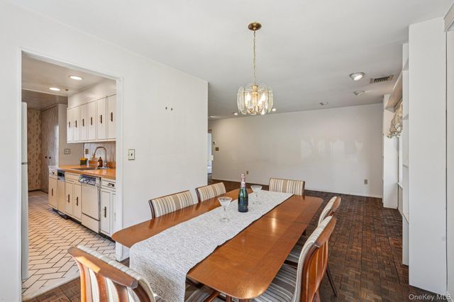 207 Martling Avenue, Tarrytown, NY 10591
