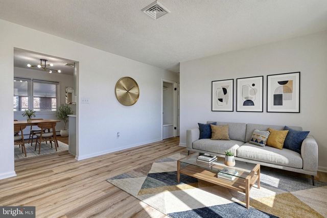 2707 EMIG MILL RD, Dover, PA 17315