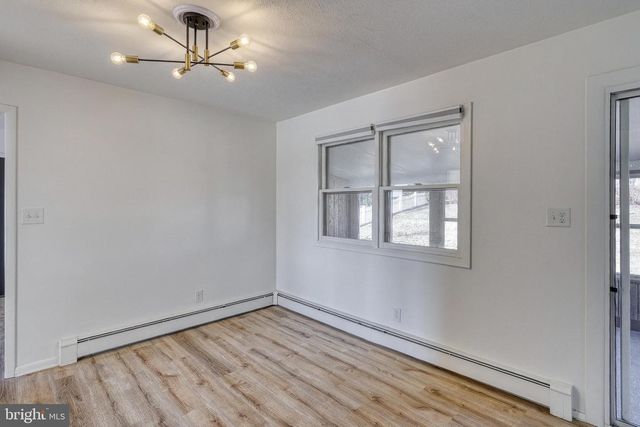 2707 EMIG MILL RD, Dover, PA 17315