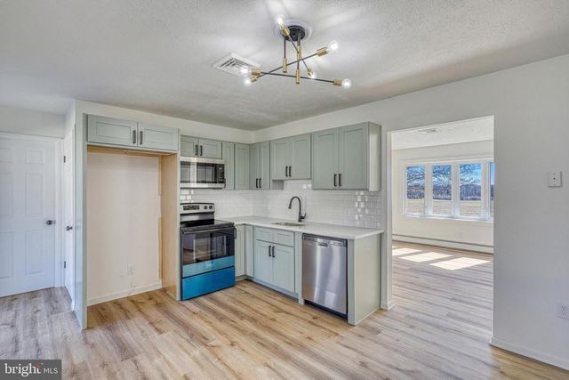 2707 EMIG MILL RD, Dover, PA 17315