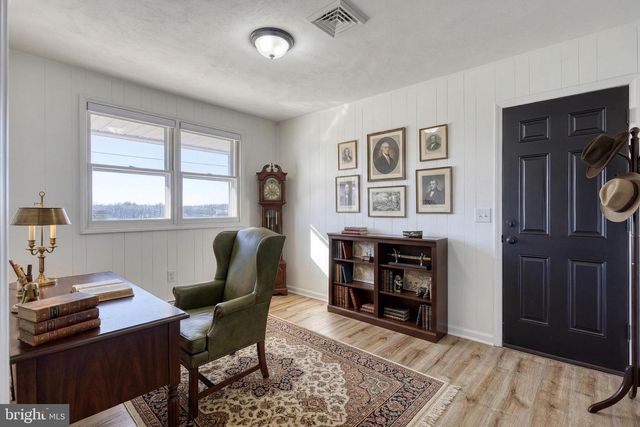 2707 EMIG MILL RD, Dover, PA 17315