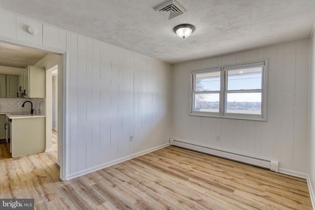 2707 EMIG MILL RD, Dover, PA 17315