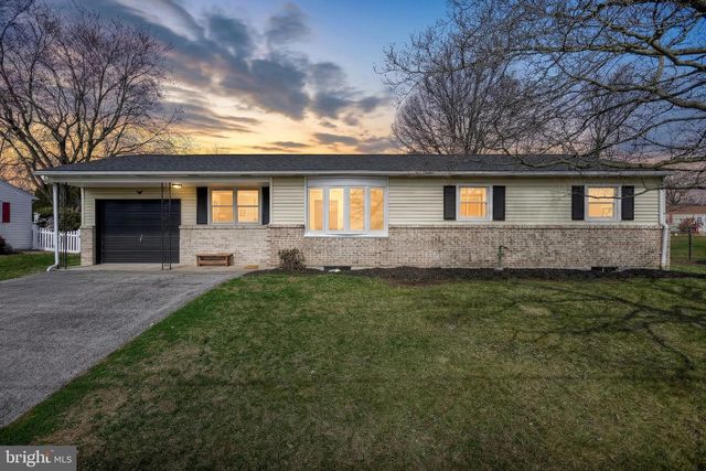 2707 EMIG MILL RD, Dover, PA 17315