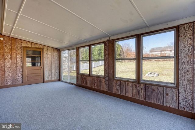 2707 EMIG MILL RD, Dover, PA 17315