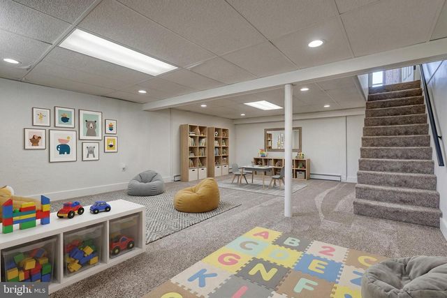 2707 EMIG MILL RD, Dover, PA 17315