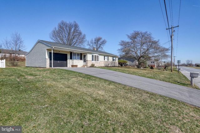 2707 EMIG MILL RD, Dover, PA 17315