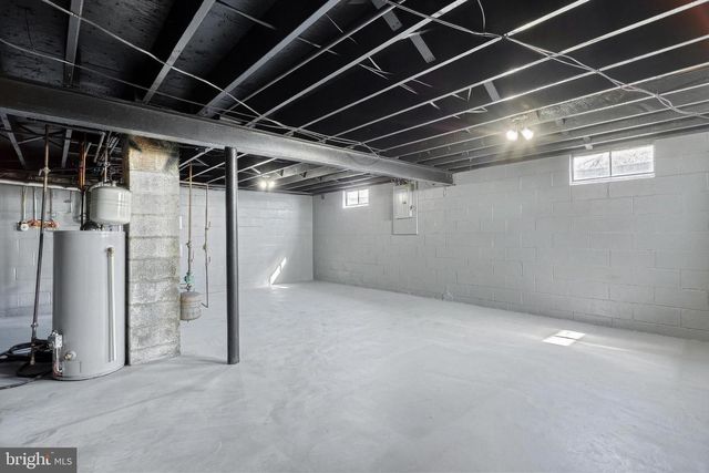 2707 EMIG MILL RD, Dover, PA 17315