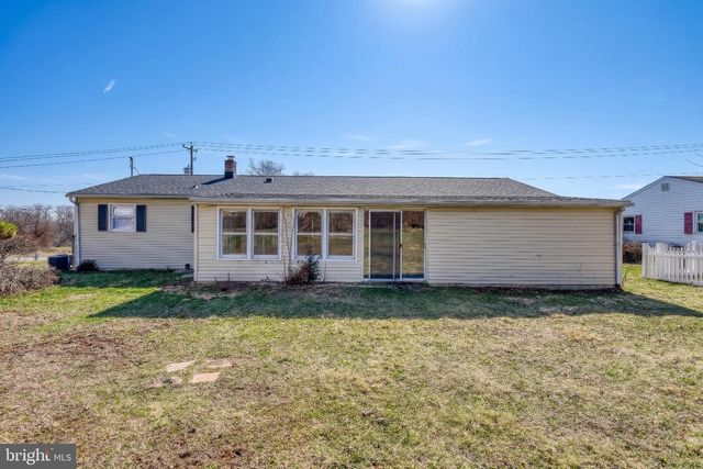 2707 EMIG MILL RD, Dover, PA 17315