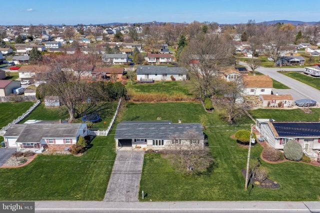 2707 EMIG MILL RD, Dover, PA 17315