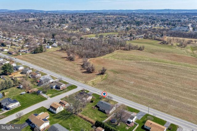 2707 EMIG MILL RD, Dover, PA 17315