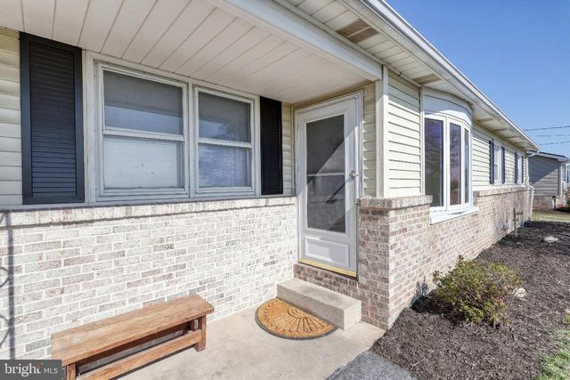 2707 EMIG MILL RD, Dover, PA 17315