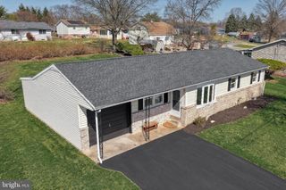 2707 EMIG MILL RD, Dover, PA 17315