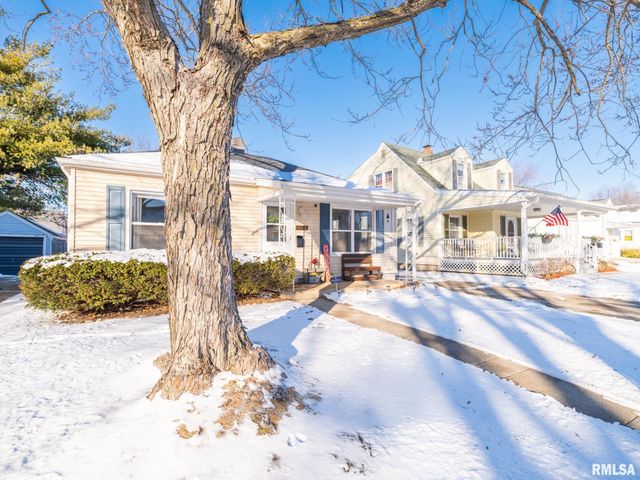 1203 E FAIROAKS Avenue, Peoria, IL 61603