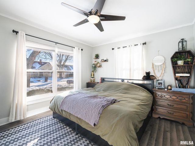 1203 E FAIROAKS Avenue, Peoria, IL 61603