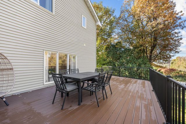 23000 Heather Ridge Drive, Rogers, MN 55374