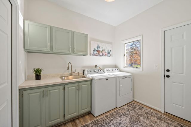 23000 Heather Ridge Drive, Rogers, MN 55374