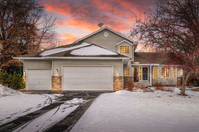 23000 Heather Ridge Drive, Rogers, MN 55374