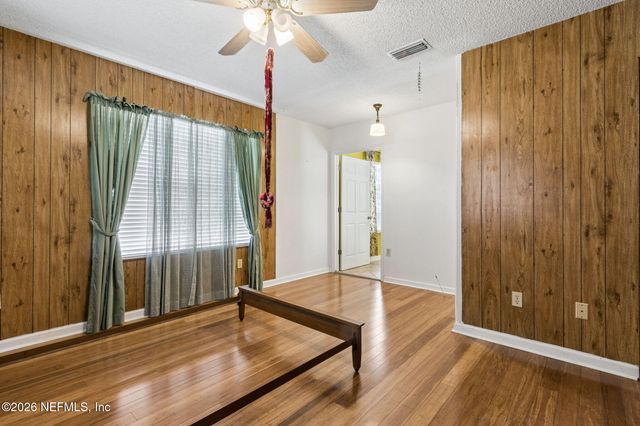1826 FAYE Road, Jacksonville, FL 32218