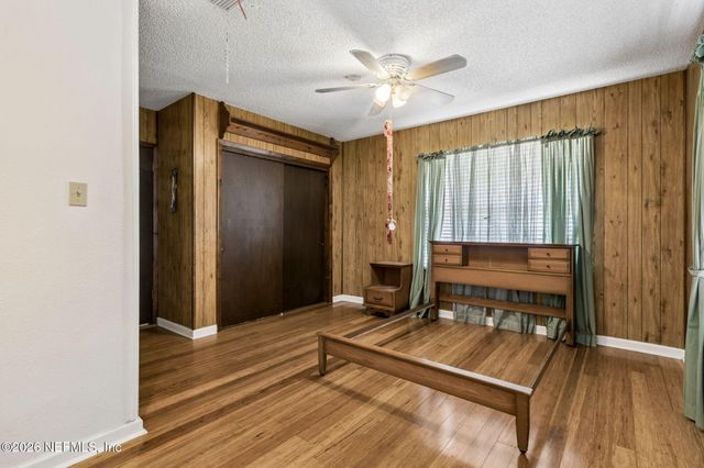 1826 FAYE Road, Jacksonville, FL 32218
