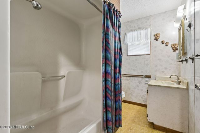 1826 FAYE Road, Jacksonville, FL 32218