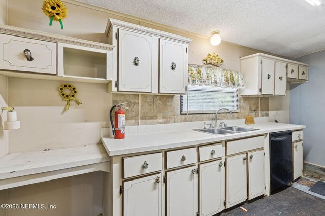 1826 FAYE Road, Jacksonville, FL 32218