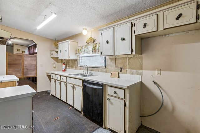 1826 FAYE Road, Jacksonville, FL 32218