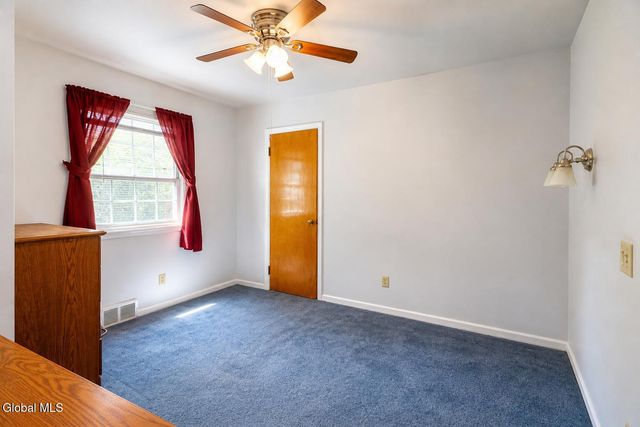 3270 McDonald Avenue, Schenectady, NY 12304