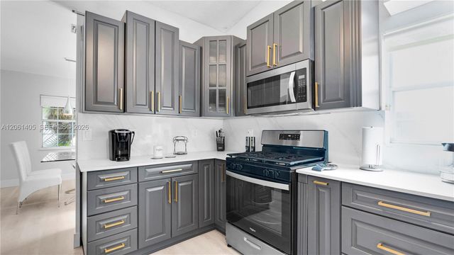 8356 SW 158th Ave, Miami, FL 33193
