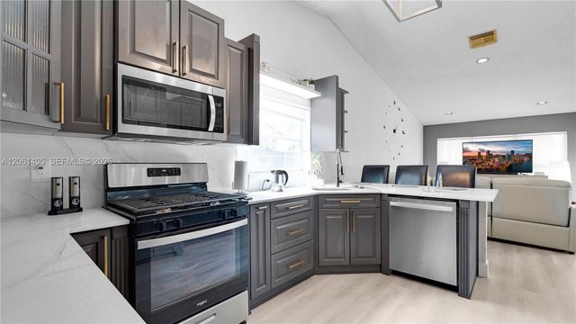 8356 SW 158th Ave, Miami, FL 33193