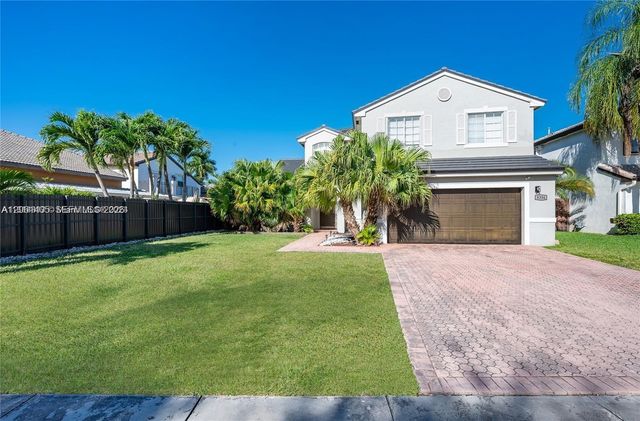 8356 SW 158th Ave, Miami, FL 33193