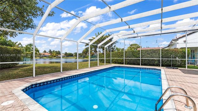 8356 SW 158th Ave, Miami, FL 33193
