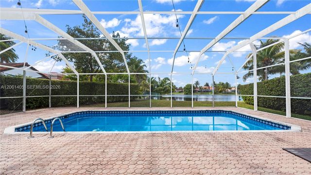 8356 SW 158th Ave, Miami, FL 33193