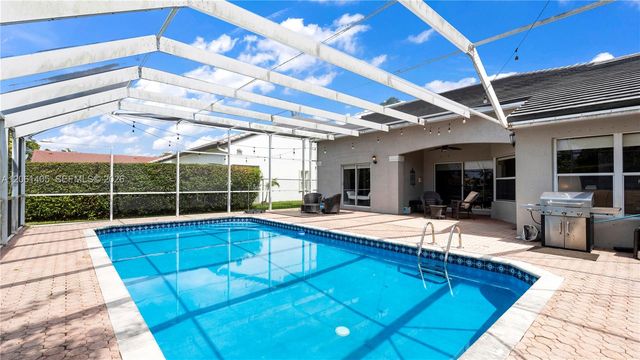 8356 SW 158th Ave, Miami, FL 33193