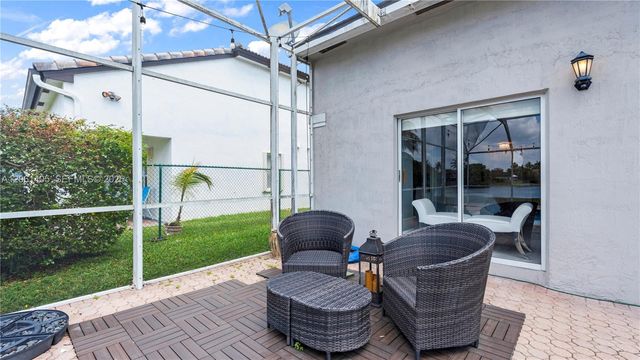 8356 SW 158th Ave, Miami, FL 33193