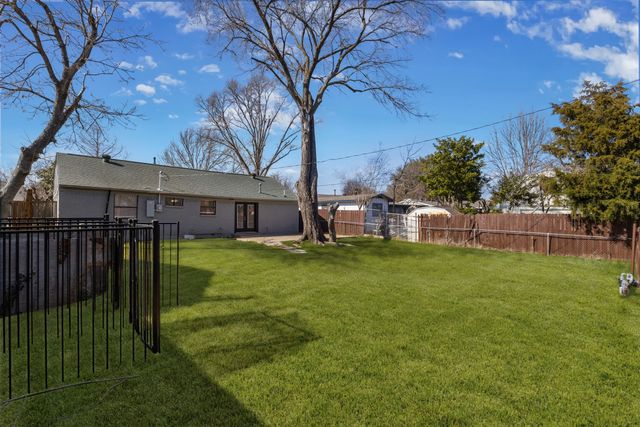 4238 Ridgedale Drive, Mesquite, TX 75150