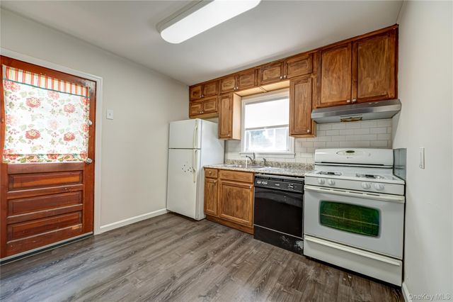 123 Cherubina Lane, North Babylon, NY 11703