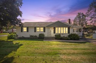 61 Long Street, Newington, CT 06111