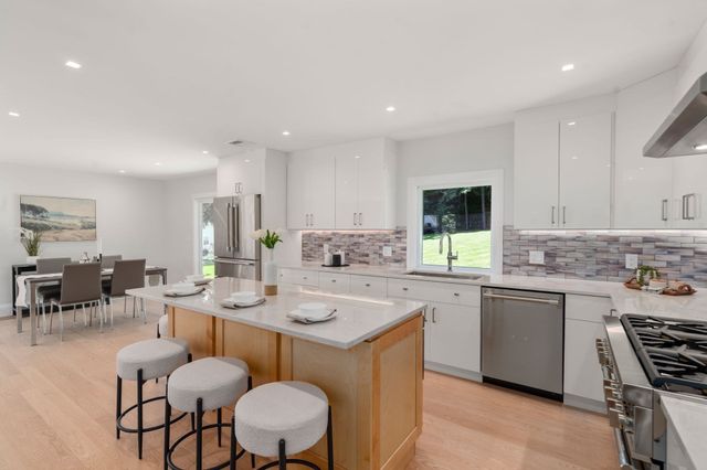 20 Scott Road, Belmont, MA 02478