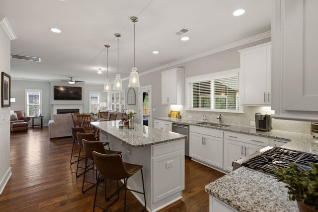1637 Summit Rdg, Lebanon, TN 37090