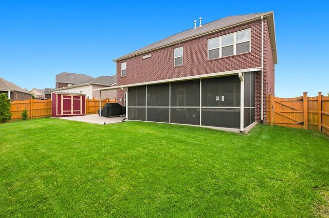 1637 Summit Rdg, Lebanon, TN 37090