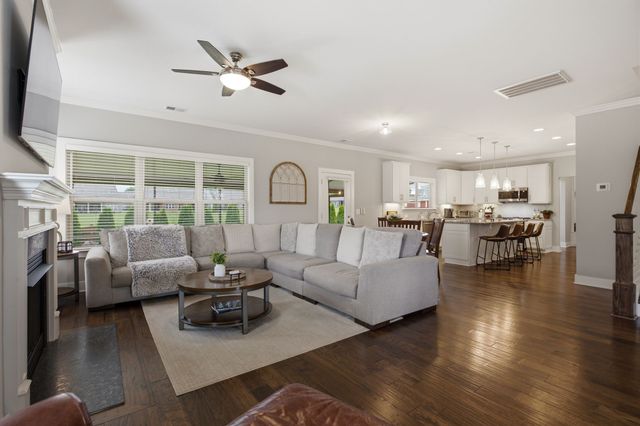 1637 Summit Rdg, Lebanon, TN 37090