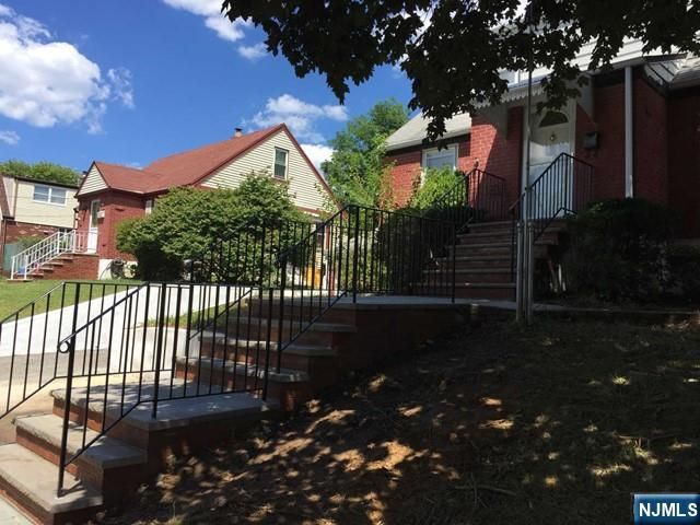 1013 Arlington Road, New Milford, NJ 07646