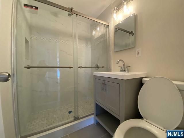 1013 Arlington Road, New Milford, NJ 07646